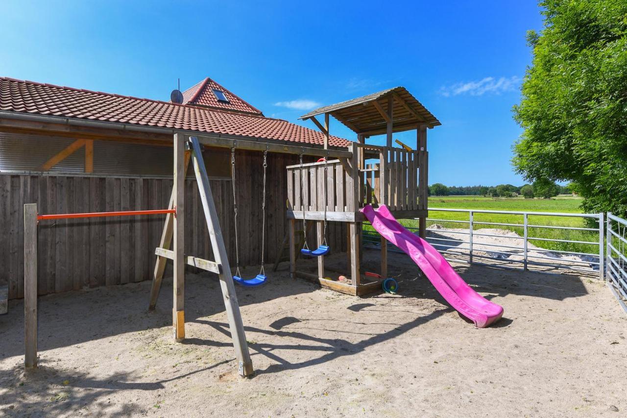 Ferienwohnung Muehlenblick Auf Dem Ferienhof Eschen Moorweg Exterior photo